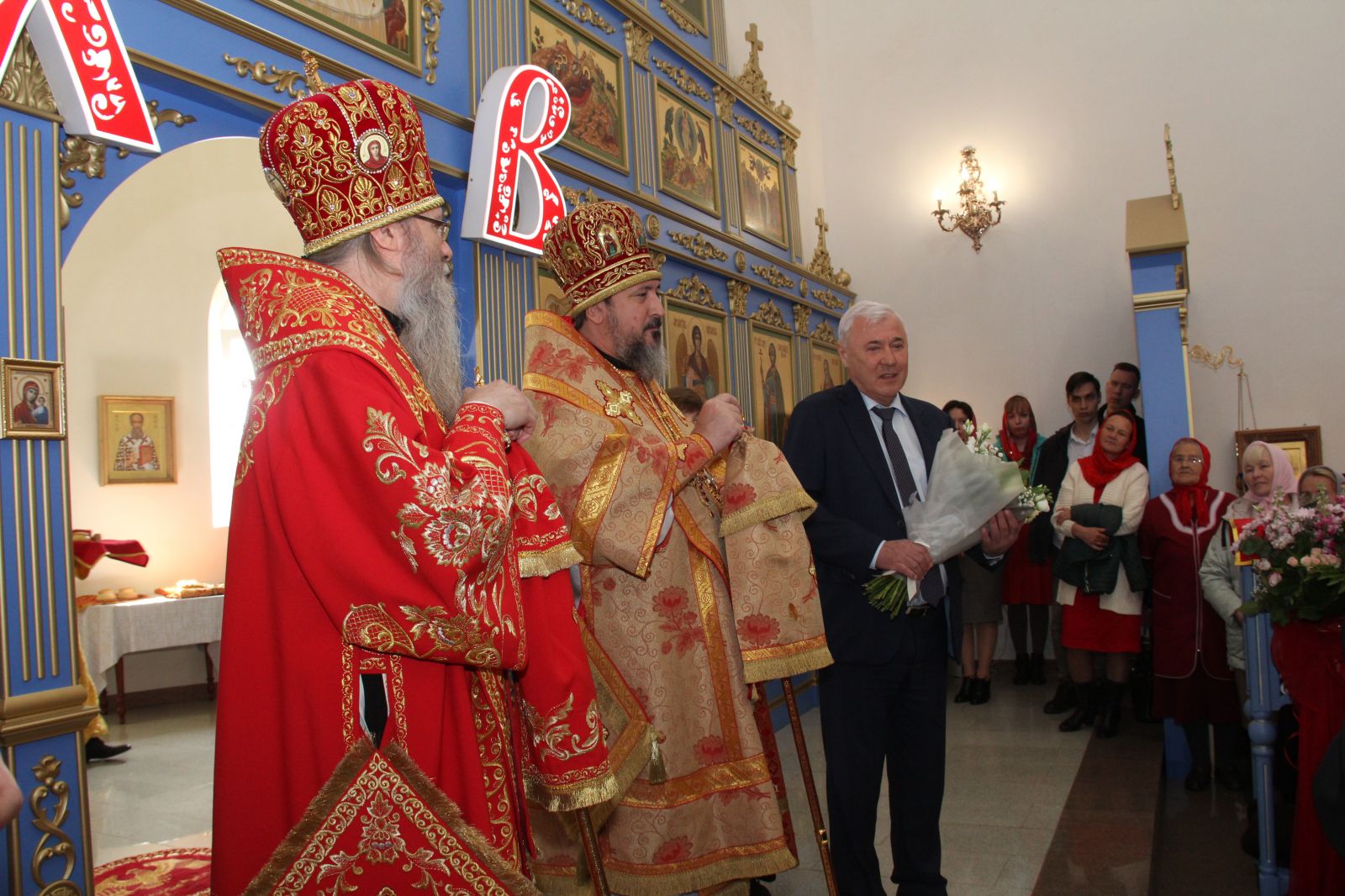 Савватий чебоксарский и чувашский. Митрополит Савватий Чебоксарский. Епископ Алатырский и Порецкий Феодор фото. О литургии. Епископ.